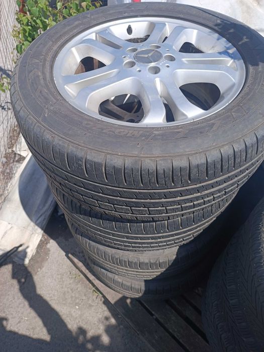 Лети джанти с гуми 255/55/18 DOT 0823 Mercedes ML164