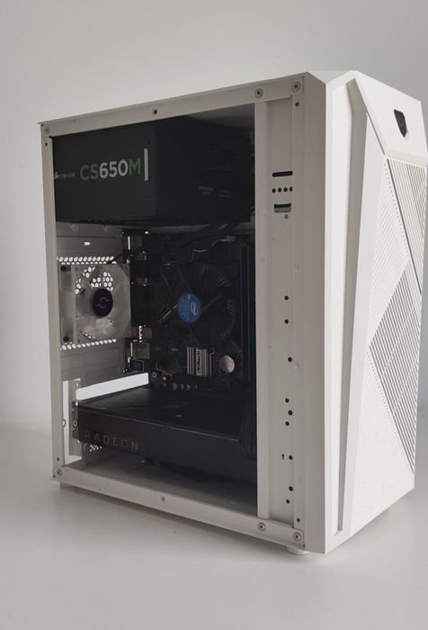 PC Gaming i5-9400F / RX Vega 56 (8GB) / 16GB RAM / SSD 512GB / Corsair 650W Gold