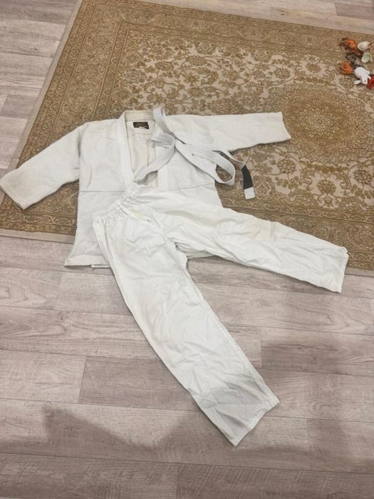 Продам кимоно.