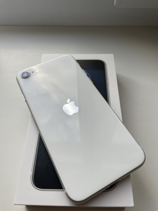 Iphone SE 64GB Айфон