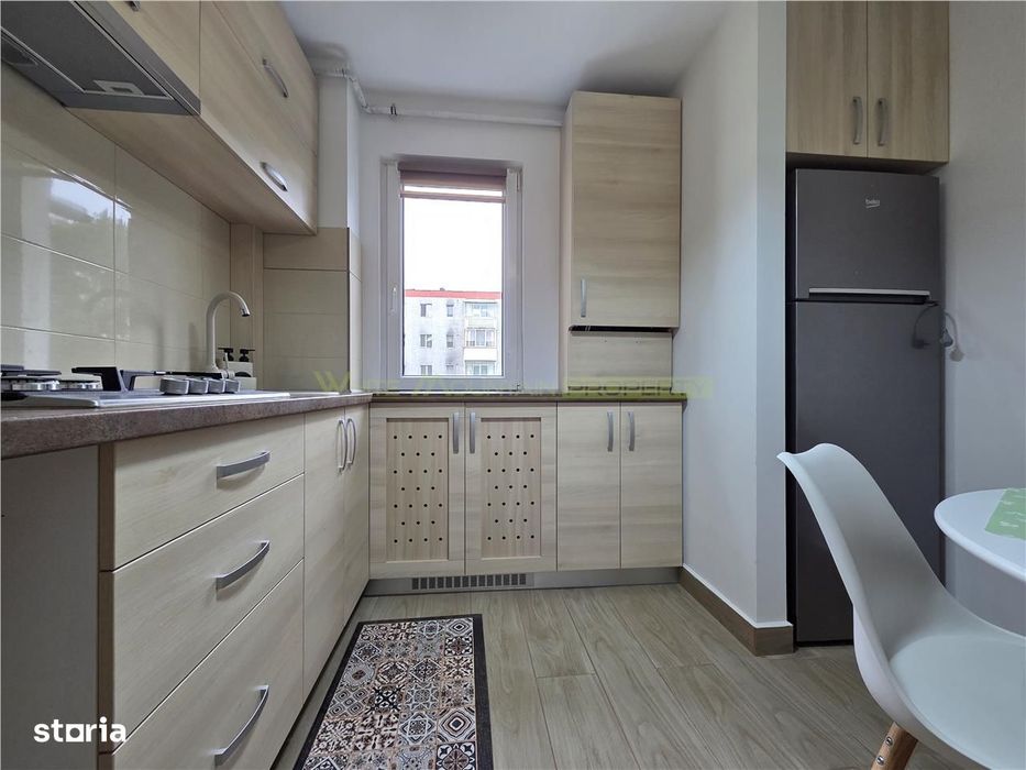 Apartament renovat 3 camere zona Garii