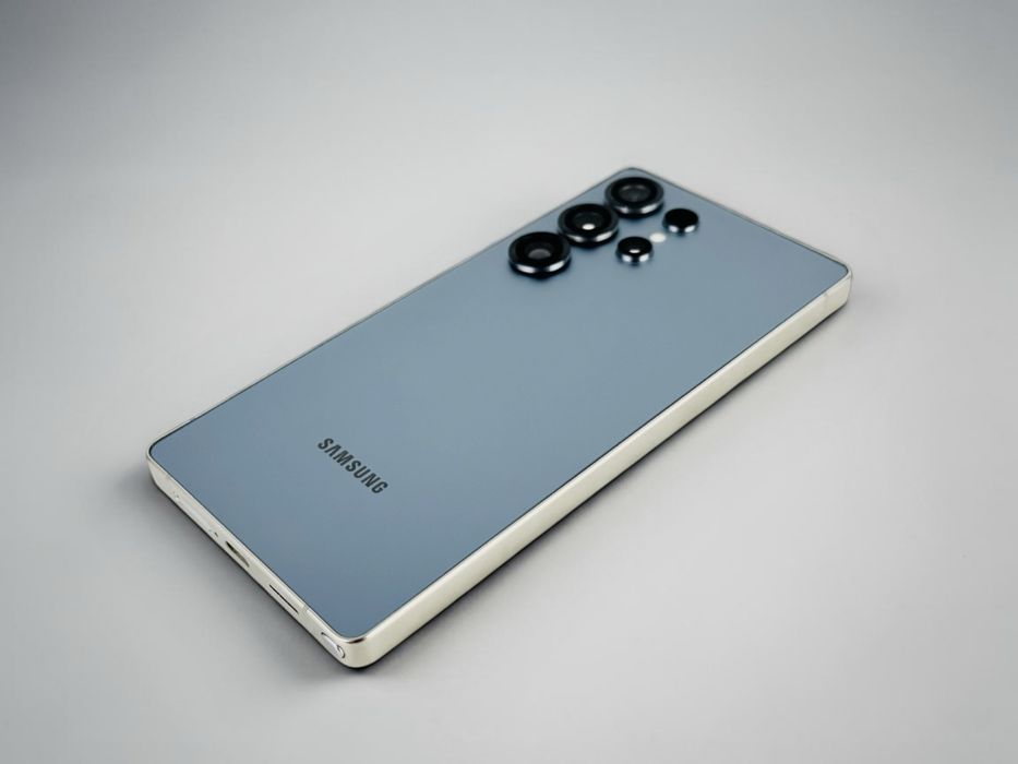 Samsung Galaxy S25 Ultra 5G 512GB 12RAM Silverblue Перфектен! Гаранция!
