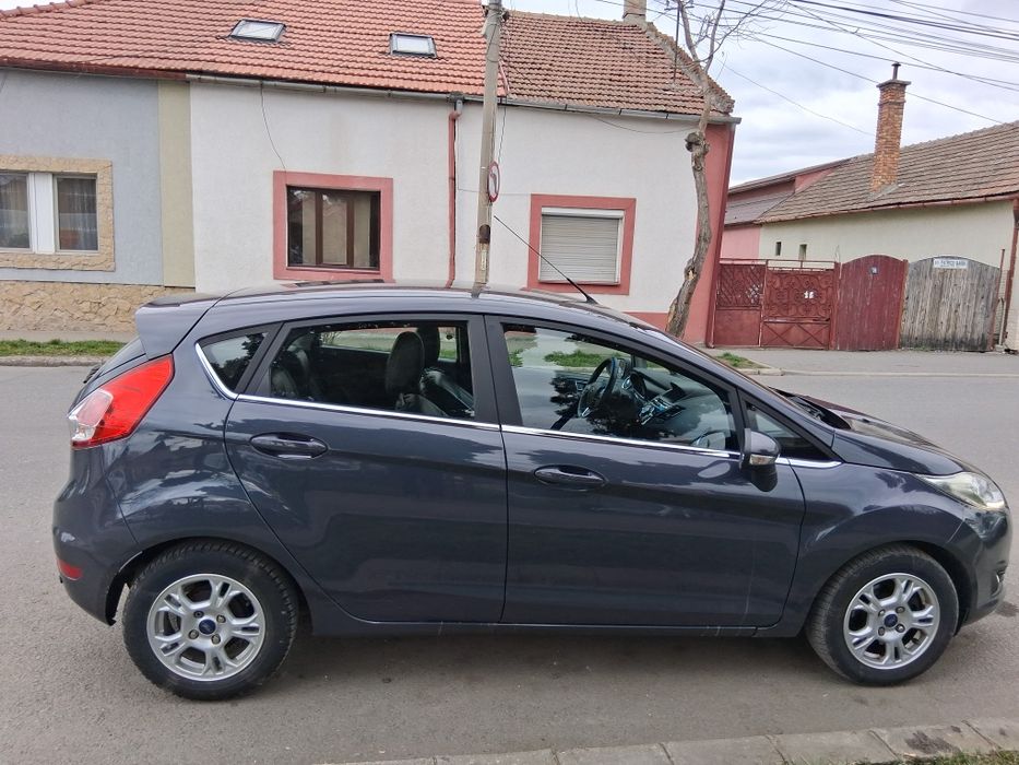 Ford fiesta titanium