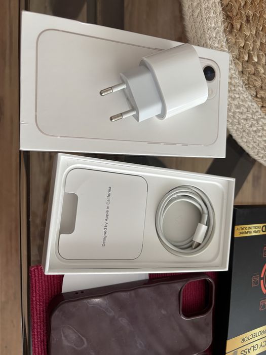 Бял Iphone 13 128 GB