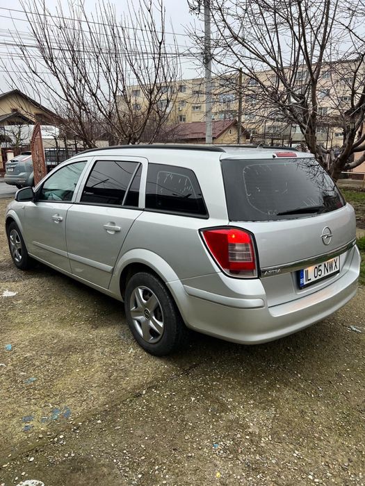 Vand Opel Astra H Facelift 1.7 CDTI, 2013 Euro 5 schimb cu Iphone 17