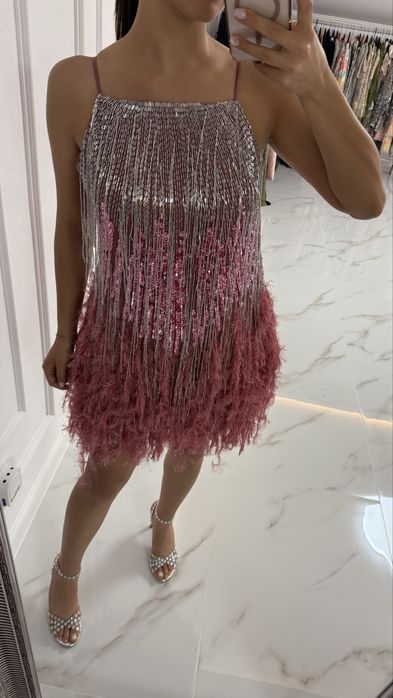 Rochie Asos cu franjuri si puf