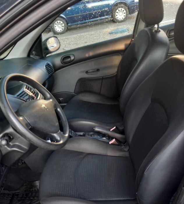PEUGEOT 206 2011 — imagine 5