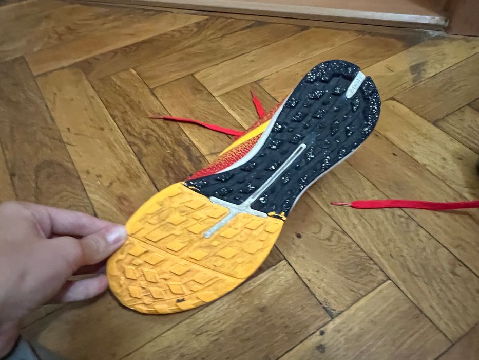adidasi sport fotbal VRLT