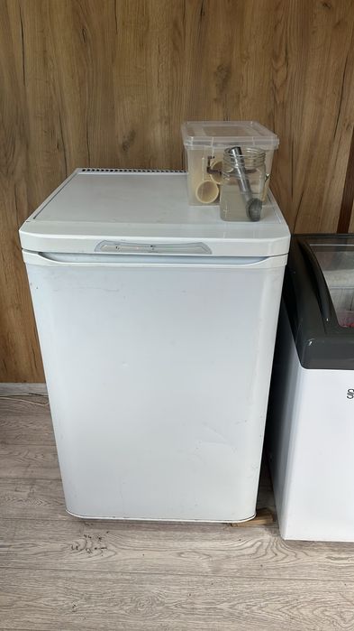 Продам  морозильник