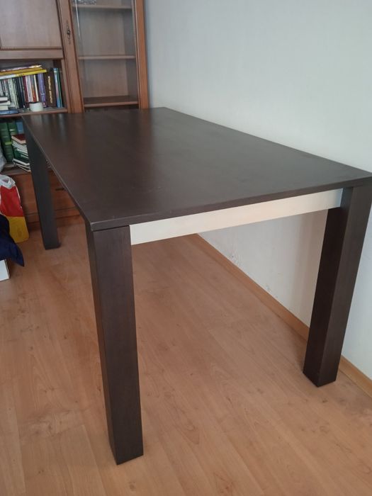 Трапезна маса, цвят венге