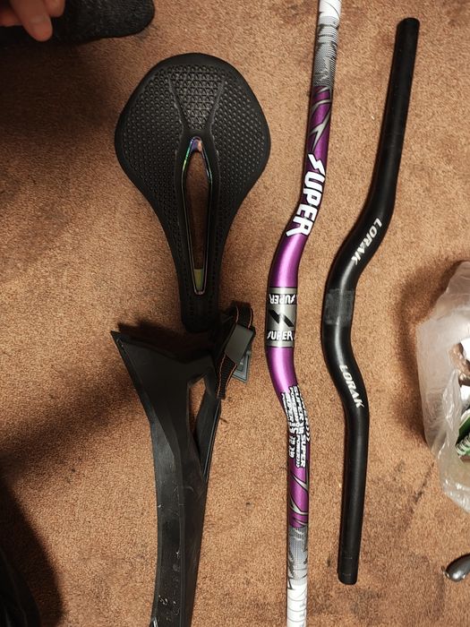 Велозапчасти  и акссесуары