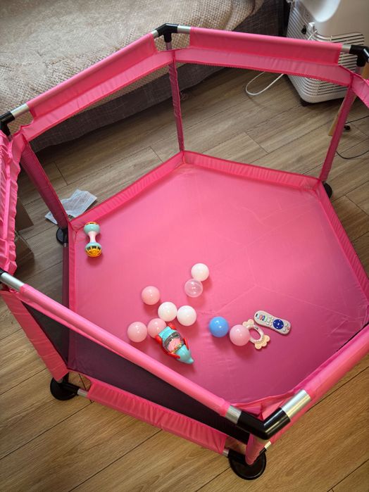 Манеж детский в розовом цвете