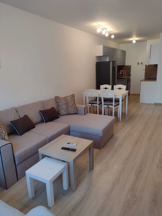 Дава се под наем Двустаен апартамент в Варна, Бриз - 71 кв.м за 847.62 € - Снимка #3