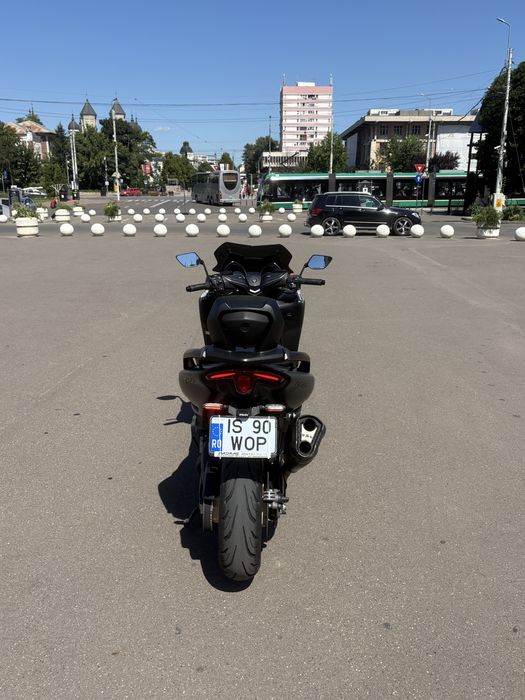 Yamaha Tmax 560 2021