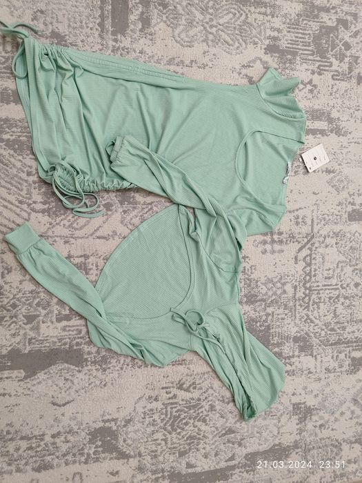 Продам платье новое