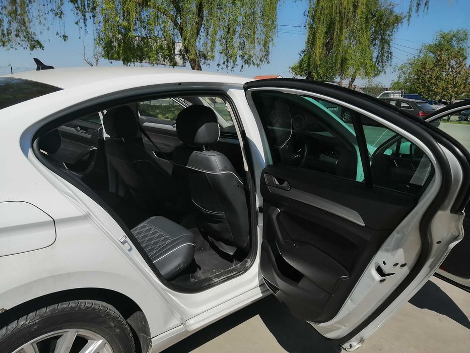 Dezmembram Volkswagen Passat B8