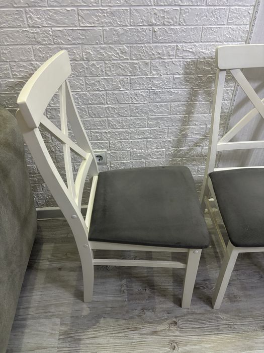 Продам 5 стульев