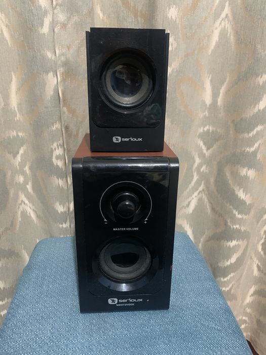 Pachet! Router wifi Tenda si Boxe Serioux!!