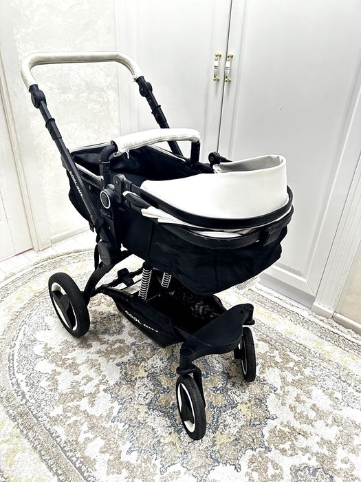 Продаётся коляска трансформер с автокреслом (coolguy)