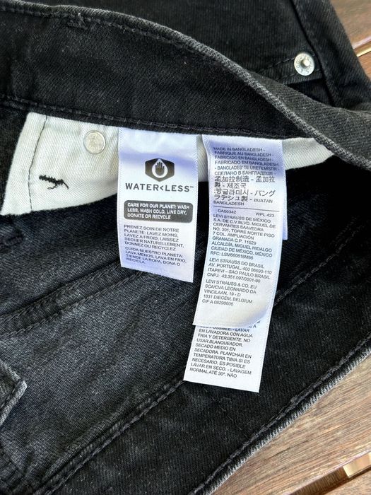 Мъжки къси панталони LEVI'S 405 - размер W30 / L10, Отлично състояние