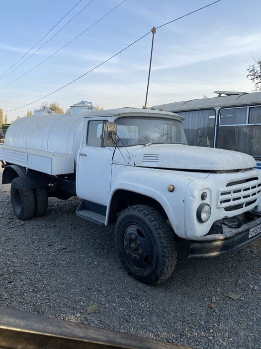 Молоковоз сотилади.