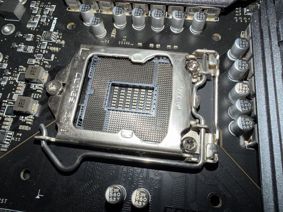 i5-11600kf+msi b560 torpedo+deep cool ag620bk