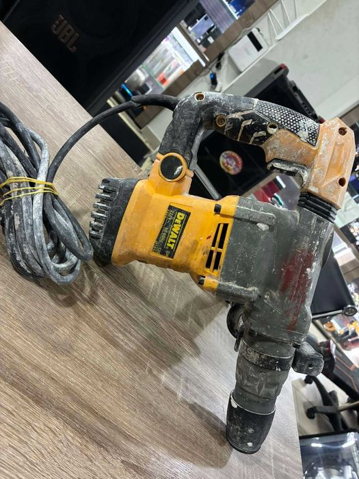 Къртач DEWAlT D25831