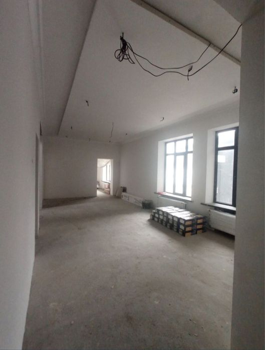 Продается 2х этажный 8ком, Дом Яшнабалский р-н