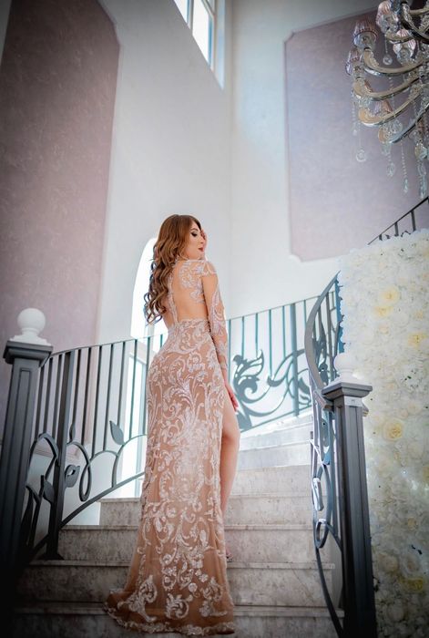 Абитуриентска рокля