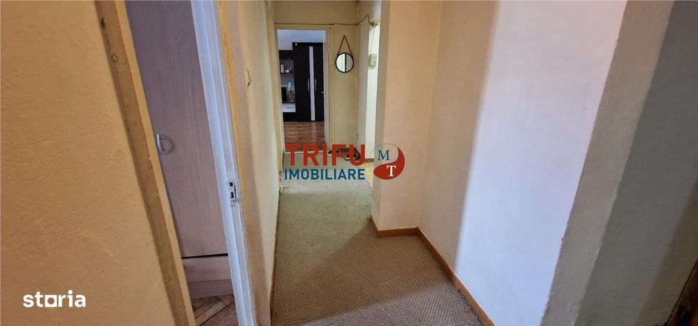 Apartament 3 camere etaj 1 zona  Liceul Sportiv