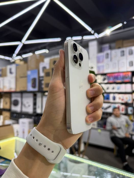 IPhone 15 Pro / 128Gb