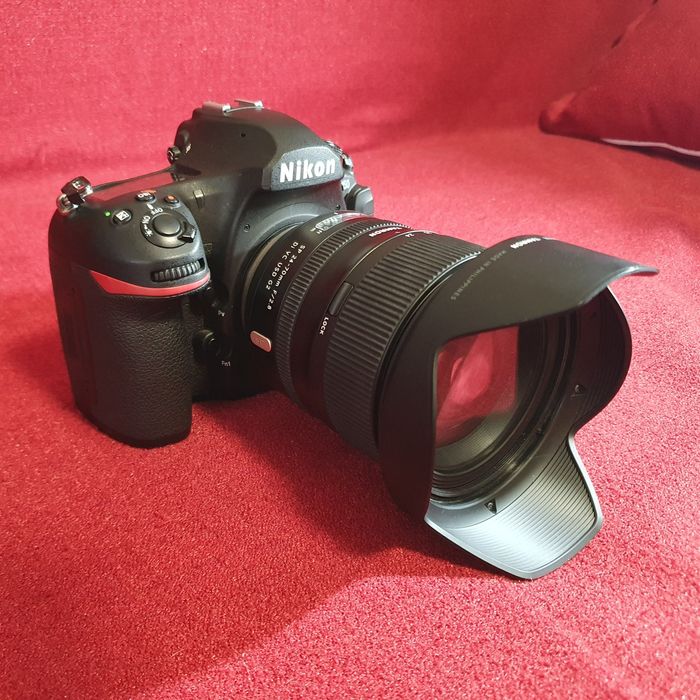 Nikon D850 + obiectiv Tamron 24-70/2.8 G2, stare excelentă
