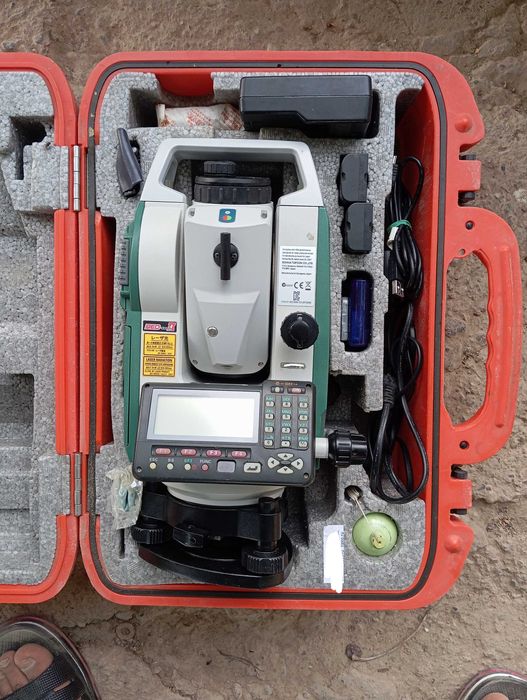 Lazir SOKKIA SET350RX yoʻl qurish hamda uylar dom qurishida ishlaydi