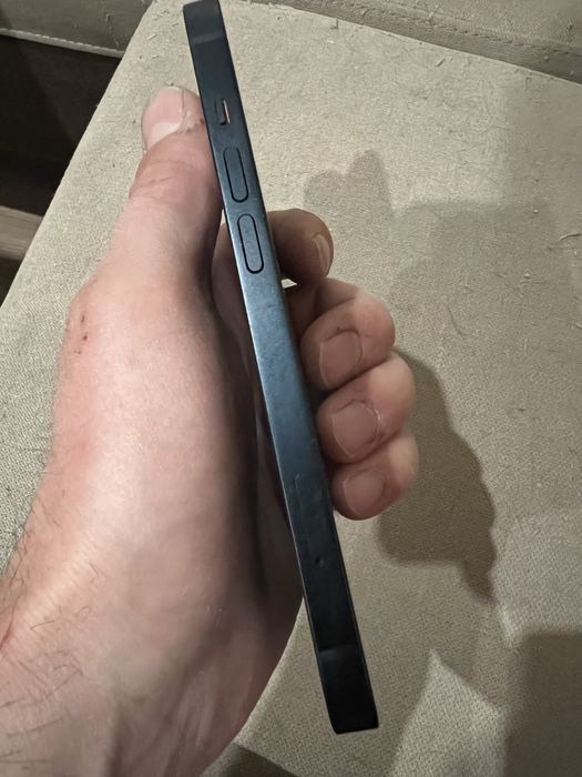 Продавам iphone 14 128gb в гаранция от Виваком