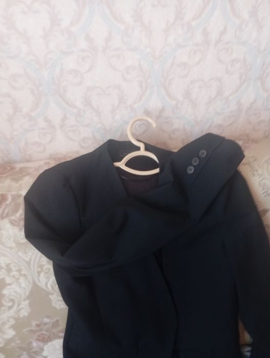 Продам черный педжак Зара