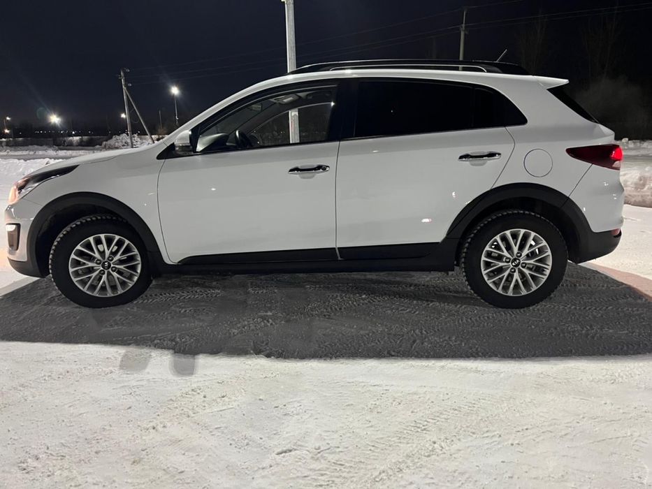 Автомобиль KIA RIO - XLINE