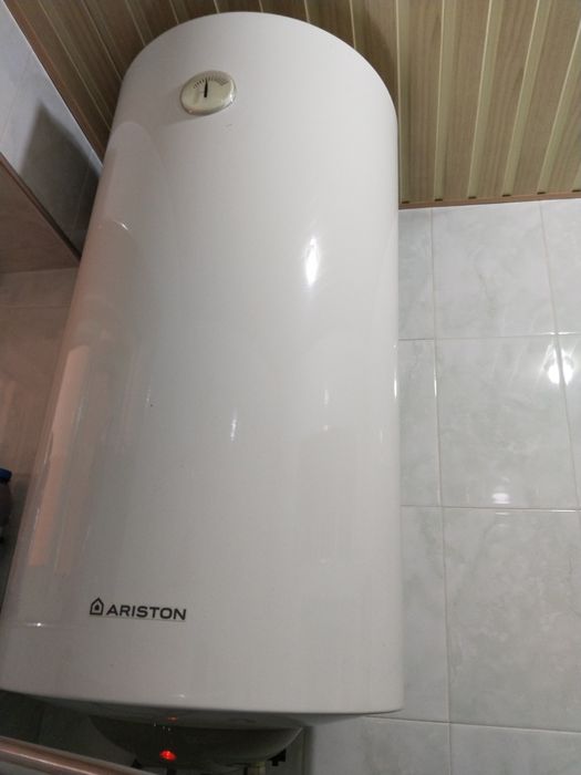 Водонагреватель - бойлер Аристон 100л б/у