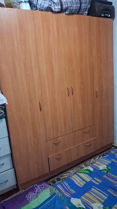 шкаф для вещей в хорошем состоянии
