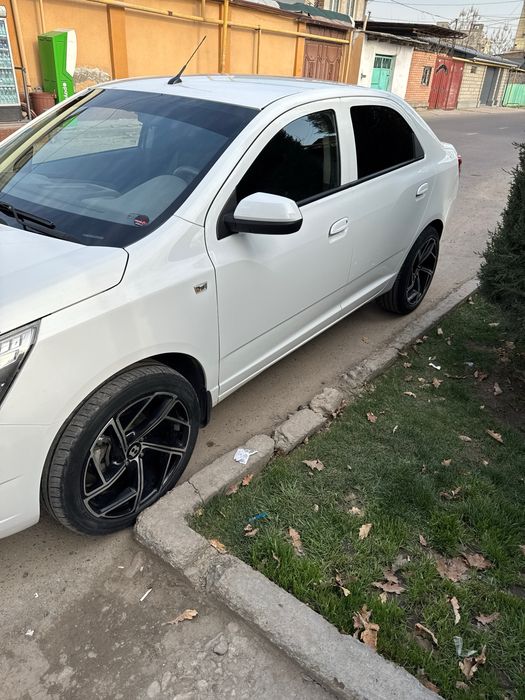 Продантся диски 18 размер на ходу