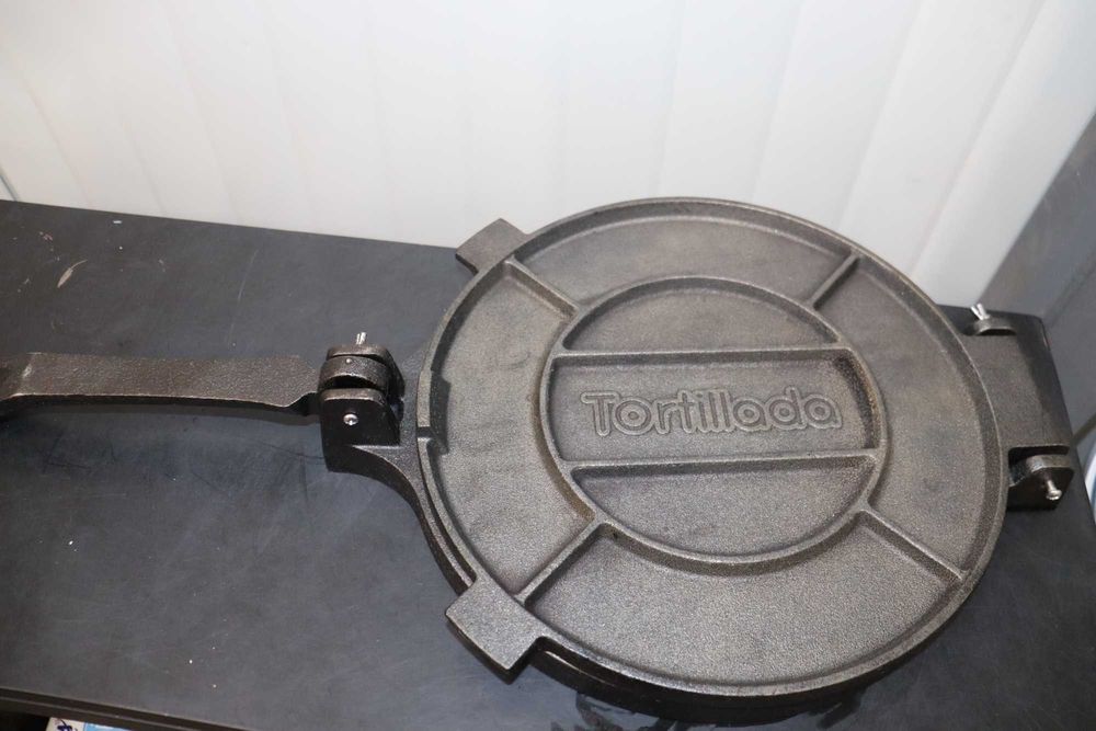 Чугунен тиган с двустранен капак 2в1, Tortillada
