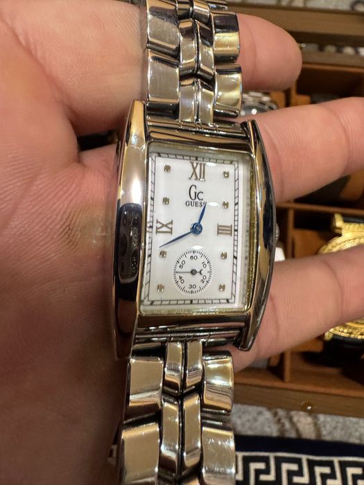 GUESS GC10500 men’s dress watch