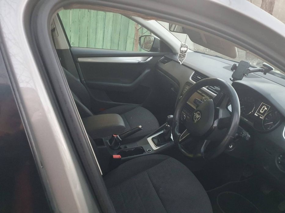 Skoda Octavia  1.6 manual