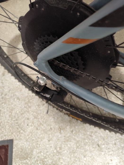 Vând bicicleta electrica roti 29 inchi