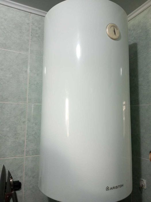 Водонагреватель Ariston, б/у