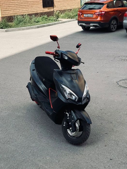 М 8 про 1 поколения