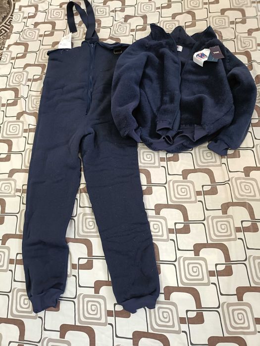 Продам мужской комплект из комбинезона и кофты из флиса