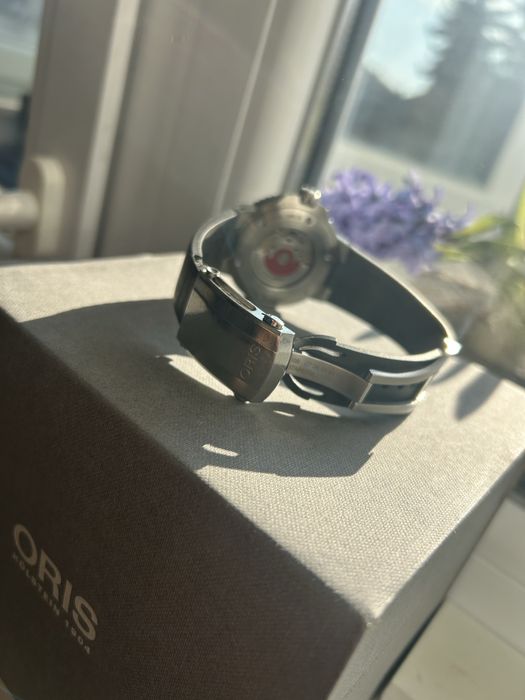 Oris Aquis Date Relief 43.5mm