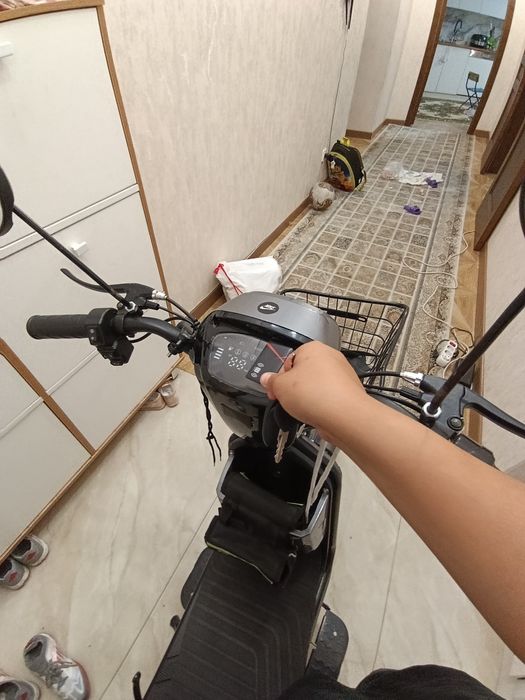 Скутер Sk8 250w max km 60-70 km