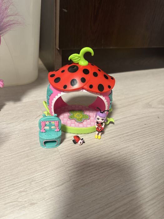 Играчки - Тролчета, Миньони, кубчета, пъзели