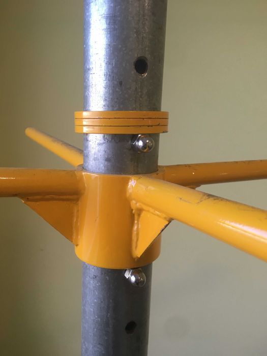 стойка (стелаж) - многофункционална, въртяща се, 4 нива, 4 посоки